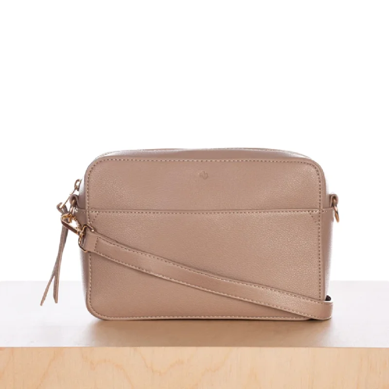 Bloom Bag (Taupe Pebble)