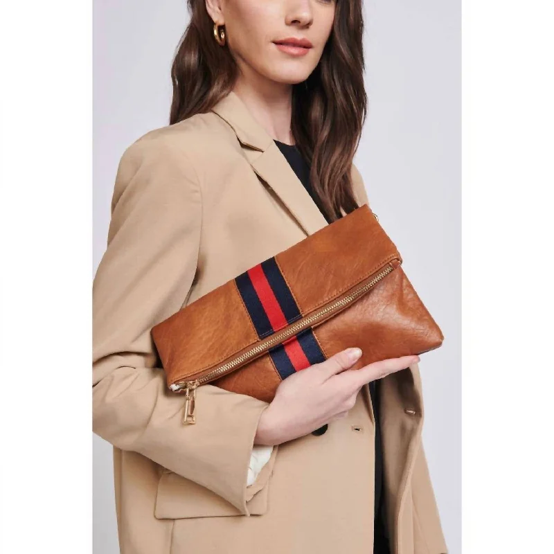 Jules Clutch In Tan